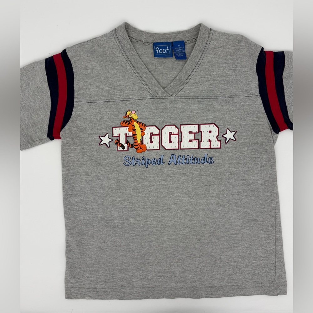 Vintage Disney Pooh & Friends Tigger V-Neck Graphic Tee - Size M